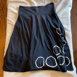 Black prana flowy tie dye skirt size small